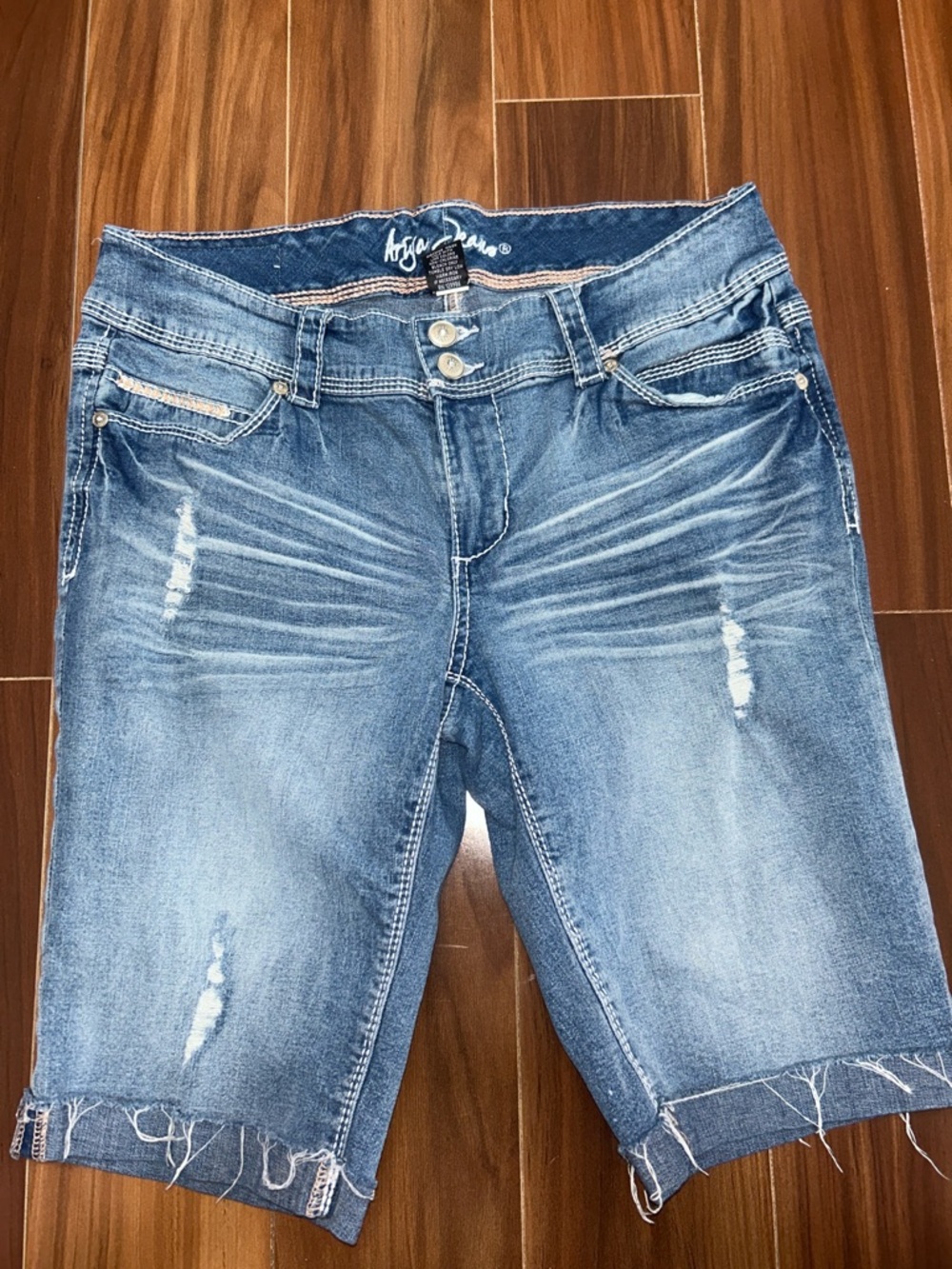 Size 11/12 Ariya Jeans denim shorts